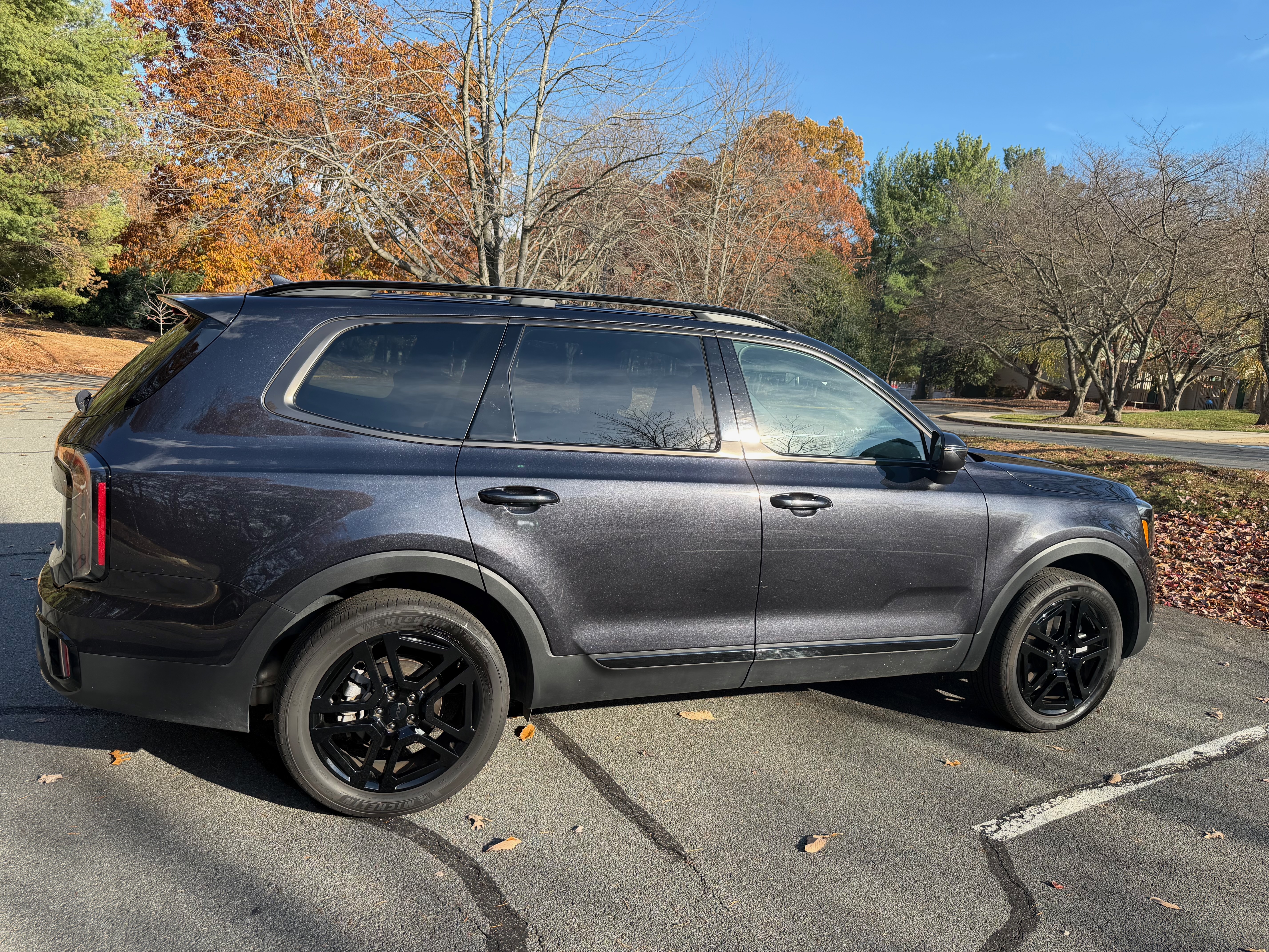 Used 2025 Kia Telluride EX X-Line AWD/4WD image 5