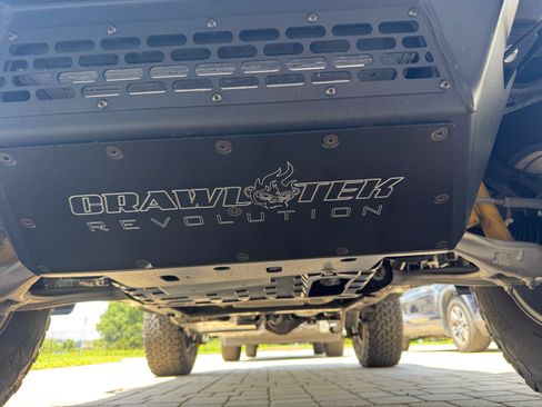 Used 2023 Ford Bronco 2-Door AWD/4WD image 30
