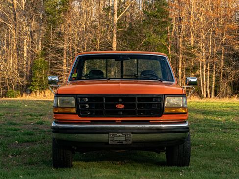 Used 1992 Ford F150 2WD Regular Cab image 2