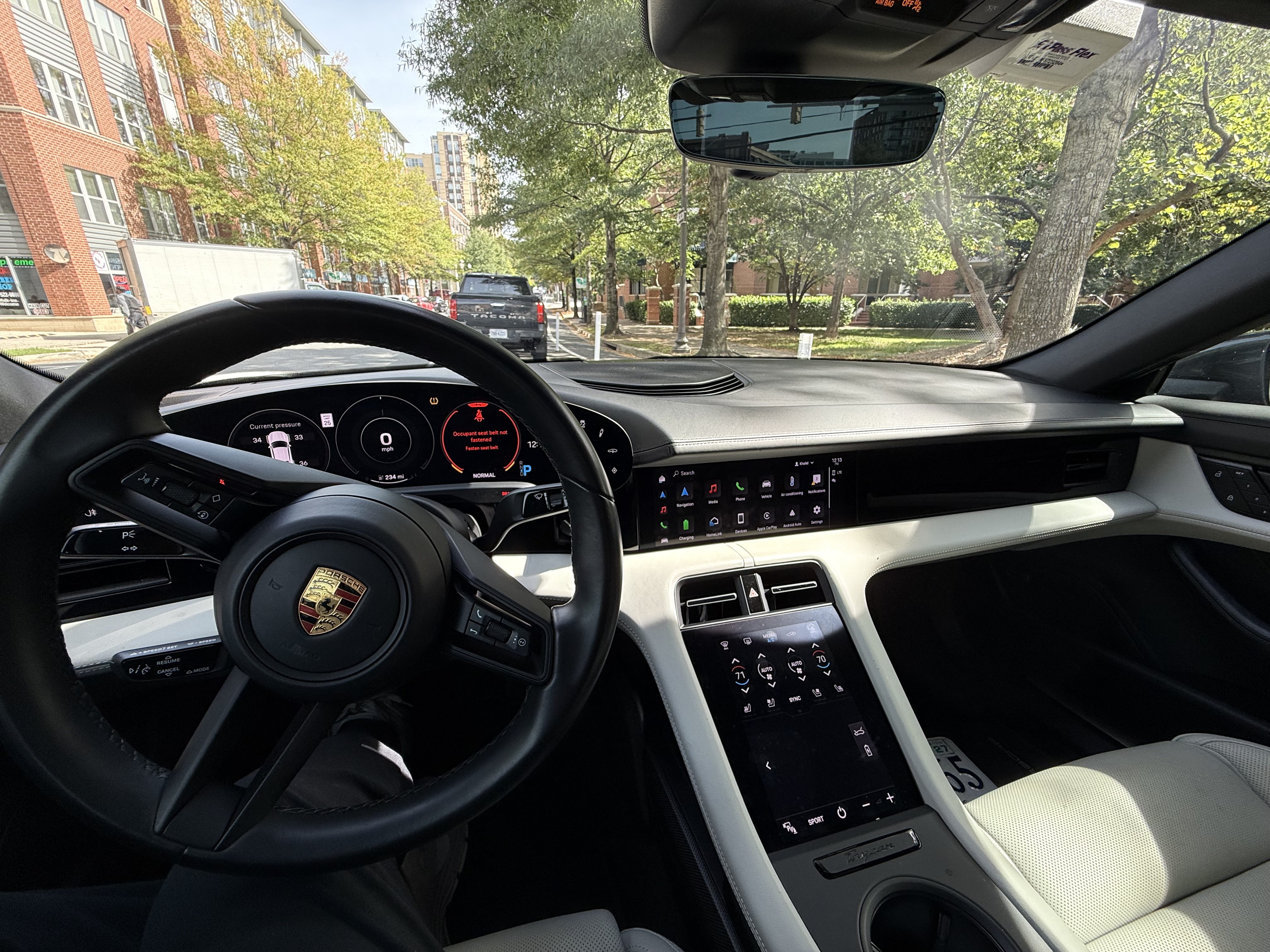 Used 2022 Porsche Taycan 4S AWD/4WD image 8