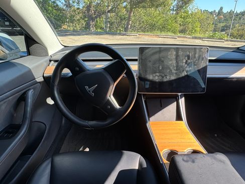 Used 2019 Tesla Model 3 Long Range image 12