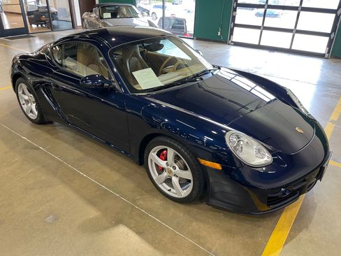 Used 2007 Porsche Cayman S RWD image 2