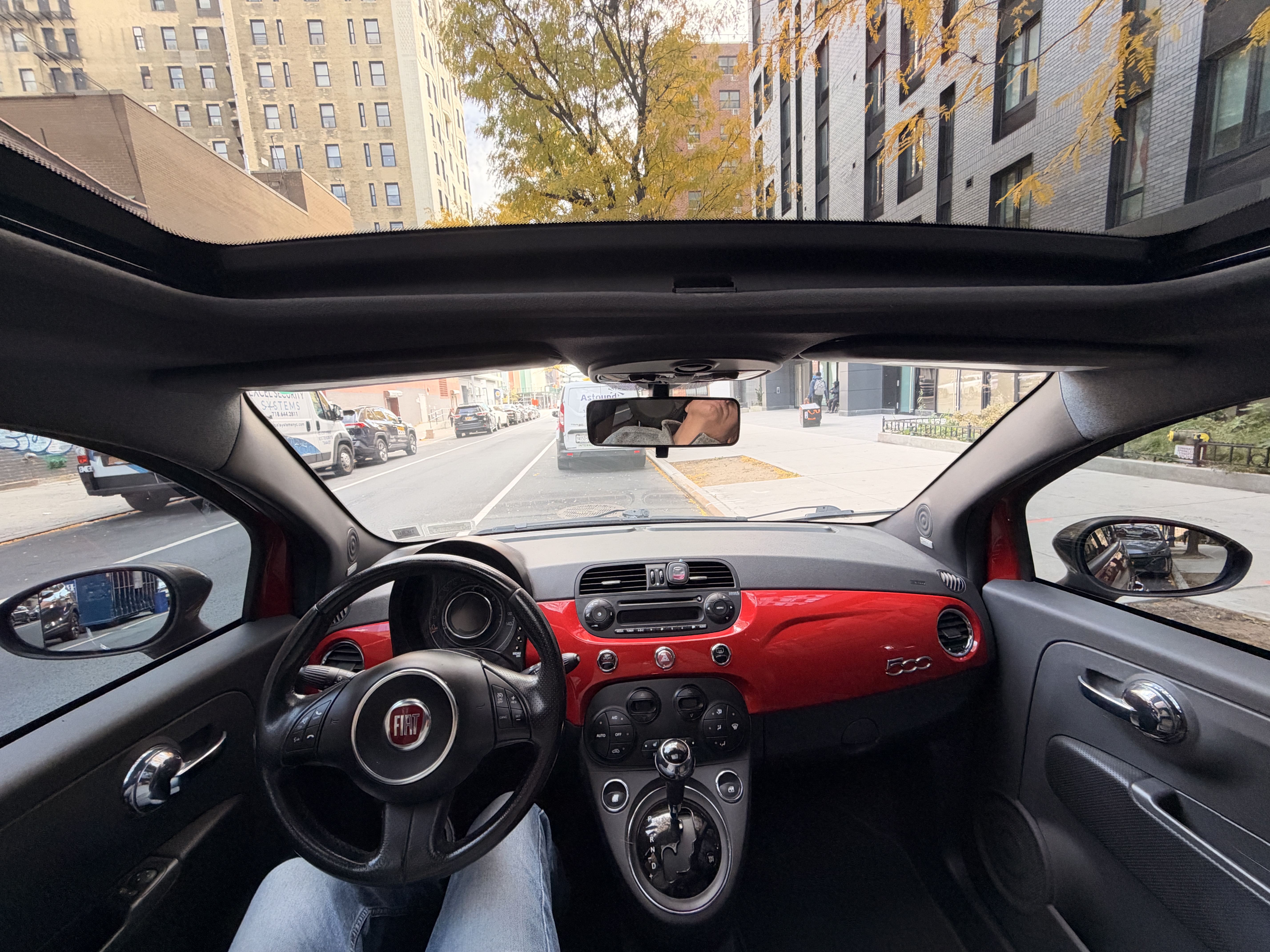 Used 2012 FIAT 500 Sport w/ Safety & Convenience Pkg FWD image 8