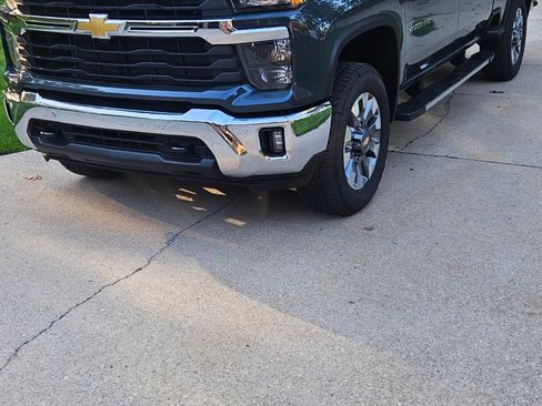 Used 2025 Chevrolet Silverado 2500 LT w/ All Star Edition AWD/4WD image 13