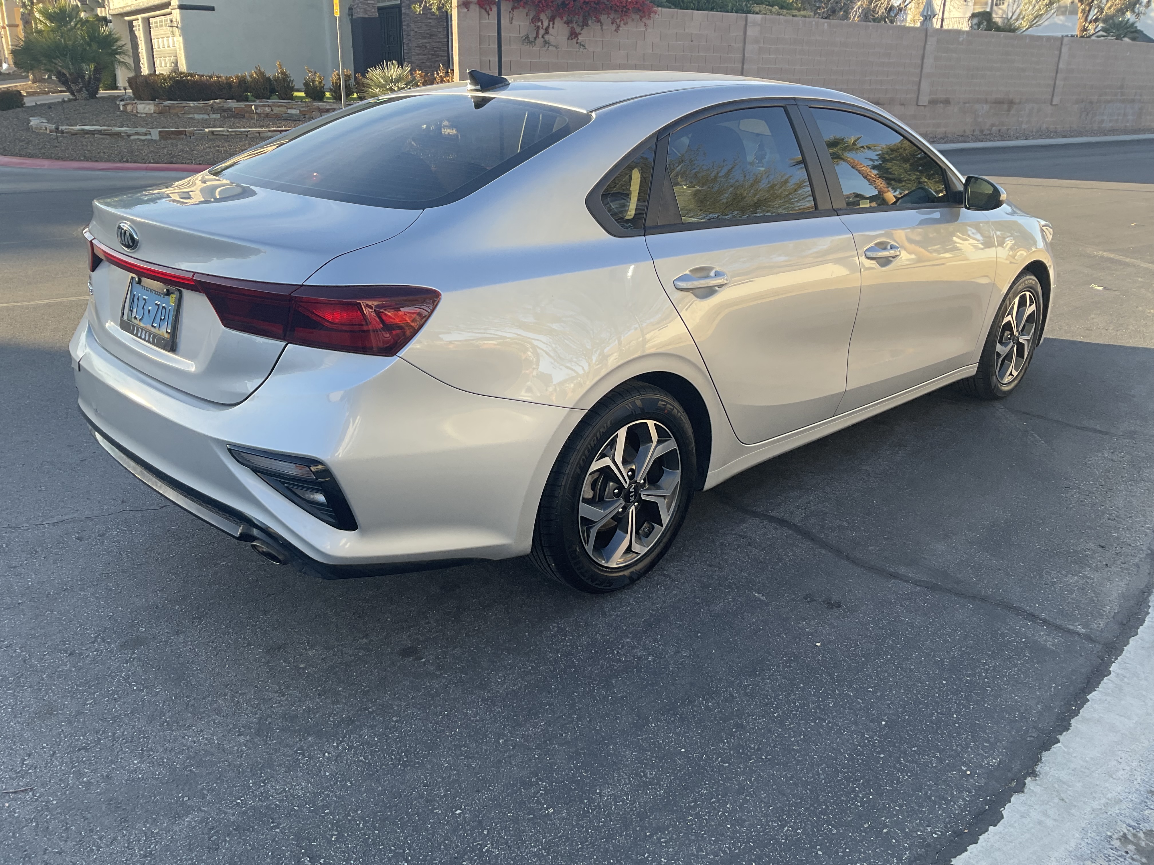 Used 2020 Kia Forte LXS FWD image 5