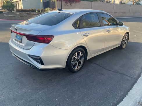 Used 2020 Kia Forte LXS image 5