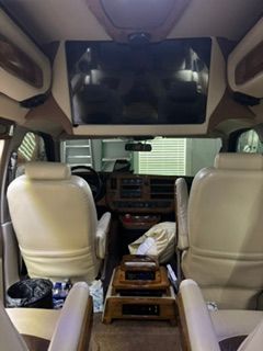 Used 2015 GMC Savana 2500 RWD image 21