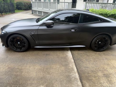 Used 2021 BMW M4 Coupe w/ M Carbon Exterior Package RWD image 8