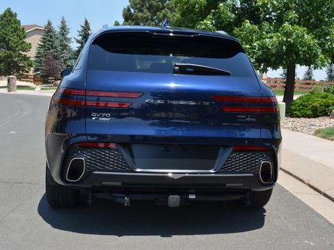 Used 2023 Genesis GV70 2.5T w/ Select Package AWD/4WD image 8
