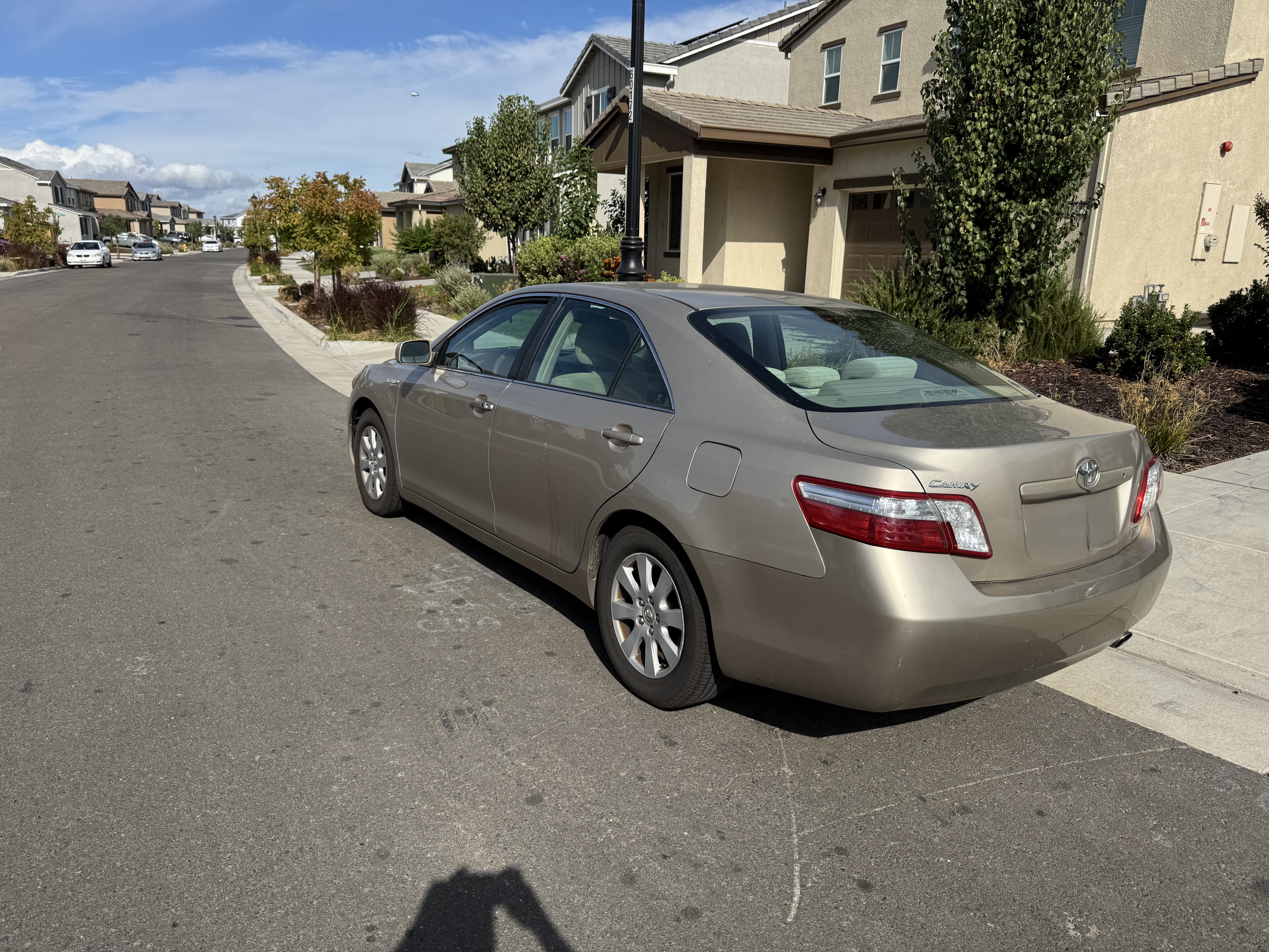 Used 2008 Toyota Camry Hybrid w/ Upgrade Pkg FWD image 4