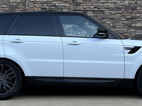 Used 2017 Land Rover Range Rover Sport Supercharged AWD/4WD image 10