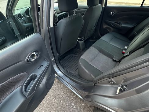 Used 2019 Nissan Versa SV FWD image 9