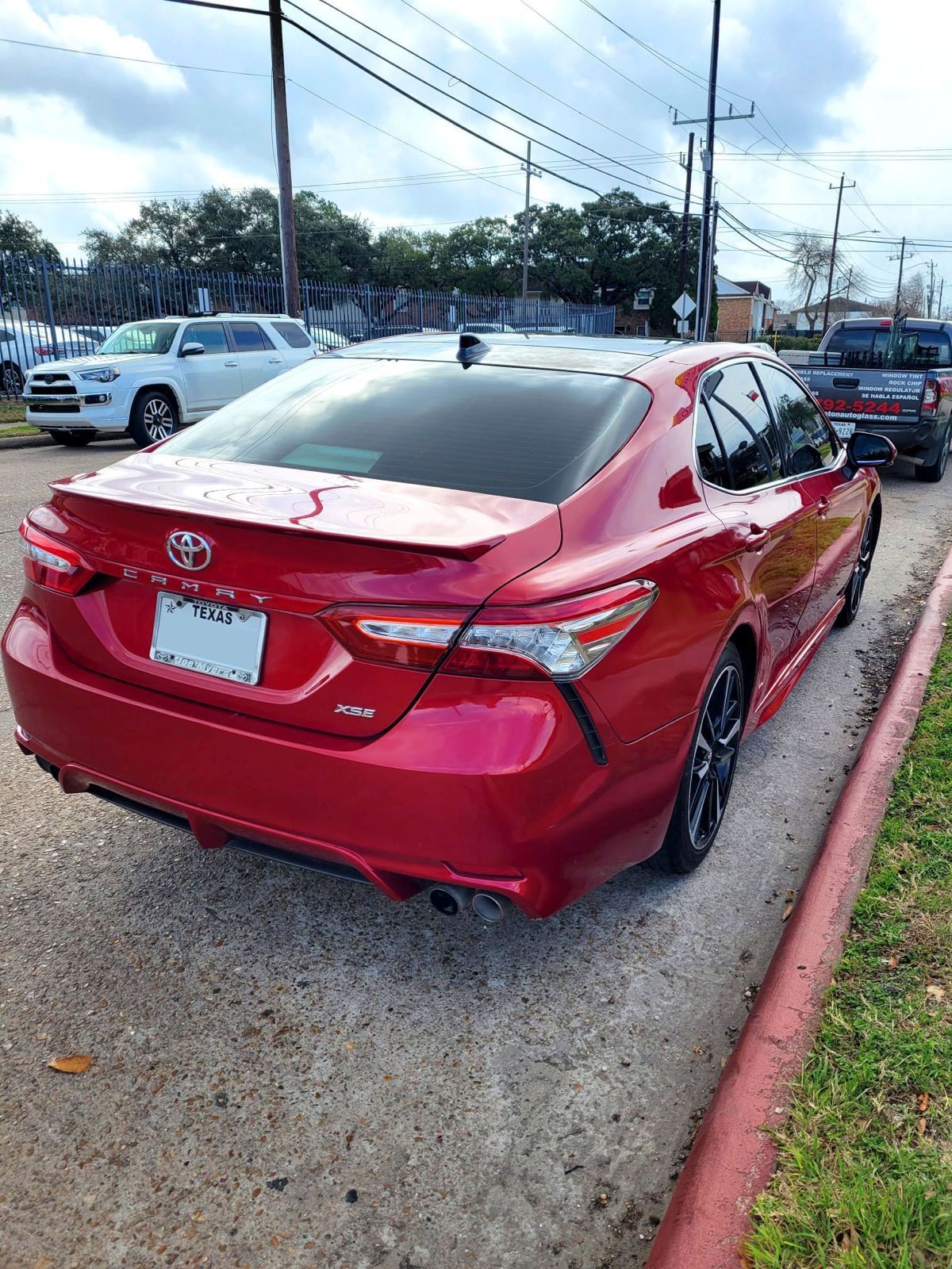 Used 2019 Toyota Camry XSE FWD image 12