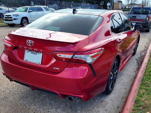 Used 2019 Toyota Camry XSE image 12