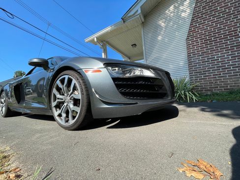 Used 2012 Audi R8 V10 image 13