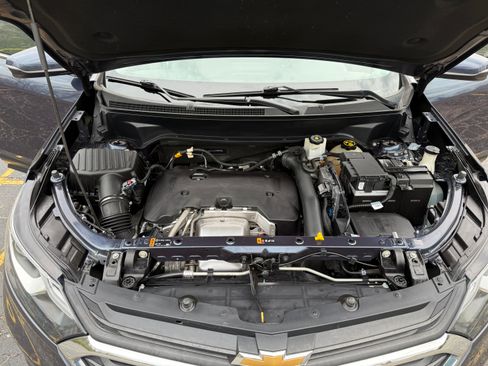 Used 2018 Chevrolet Equinox LT FWD image 11