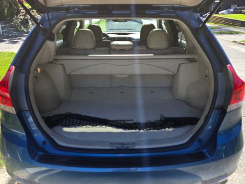 Used 2010 Toyota Venza AWD image 10