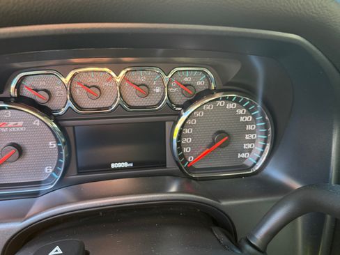 Used 2018 Chevrolet Silverado 1500 LT w/ All Star Edition image 5