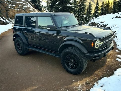 Used 2022 Ford Bronco Wildtrak image 2