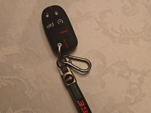 Used 2017 Dodge Challenger R/T Scat Pack w/ Leather Interior Group image 5