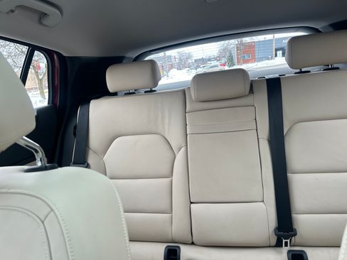 Used 2018 INFINITI QX30 Premium image 6