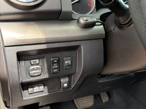 Used 2017 Toyota Tundra SR5 w/ TRD Off Road Package image 17