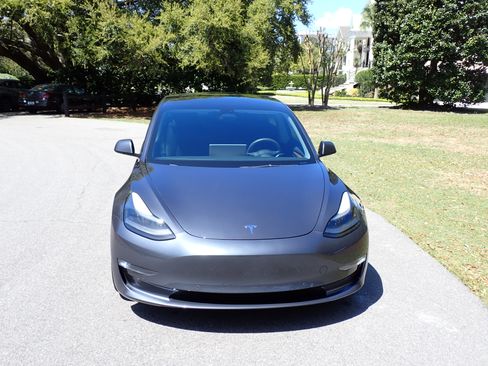 Used 2022 Tesla Model 3 Performance image 4