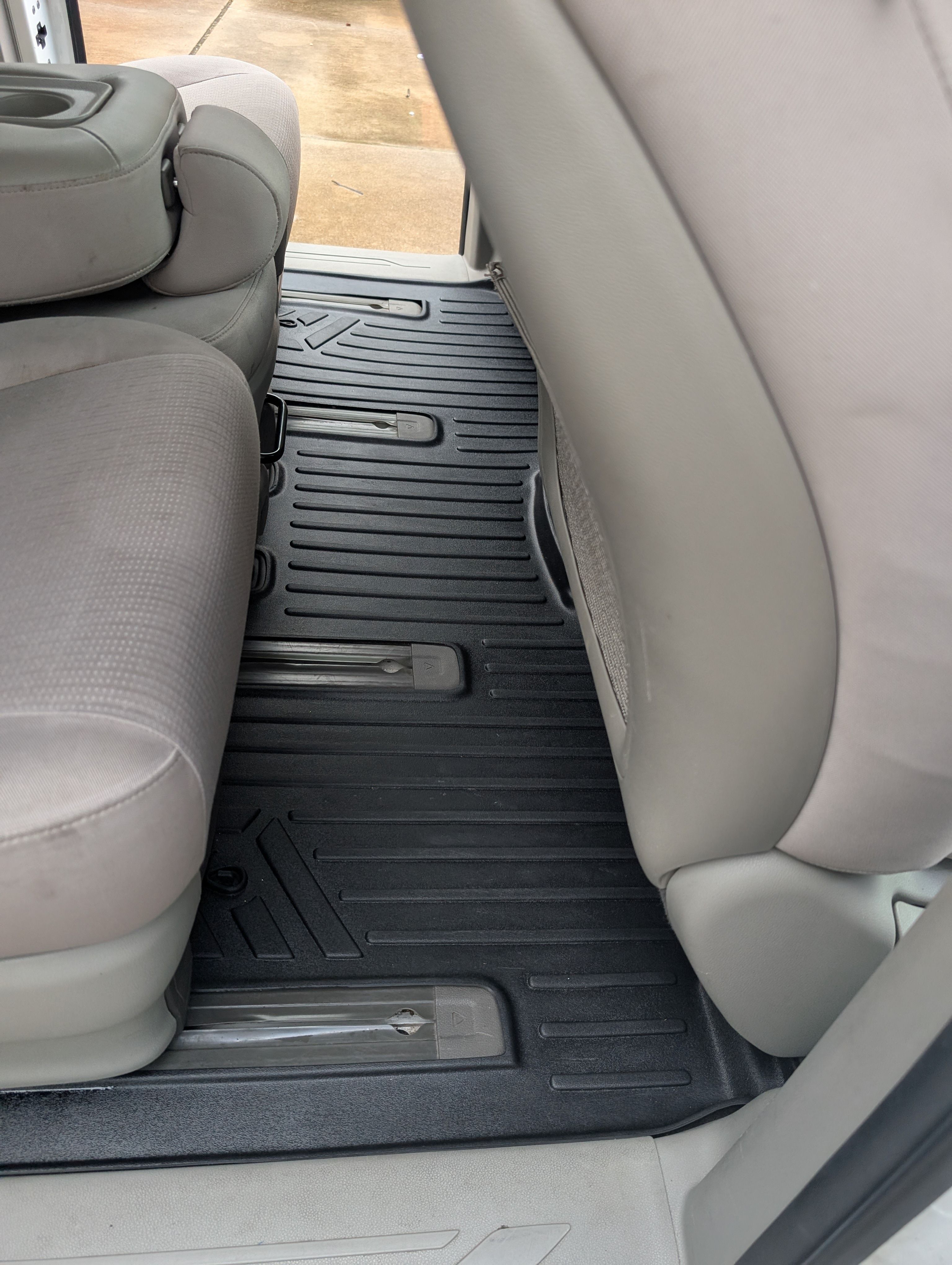 Used 2016 Kia Sedona LX w/ LX Convenience Package FWD image 14