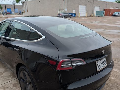 Used 2019 Tesla Model 3 Standard Range Plus RWD image 9