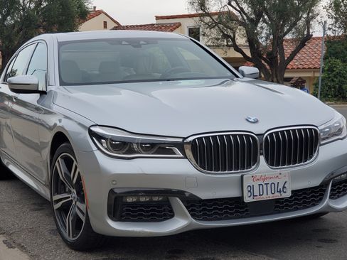 Used 2016 BMW 750i image 1