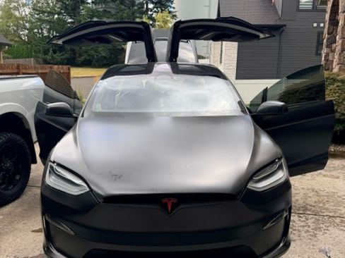 Used 2022 Tesla Model X Plaid AWD/4WD image 5