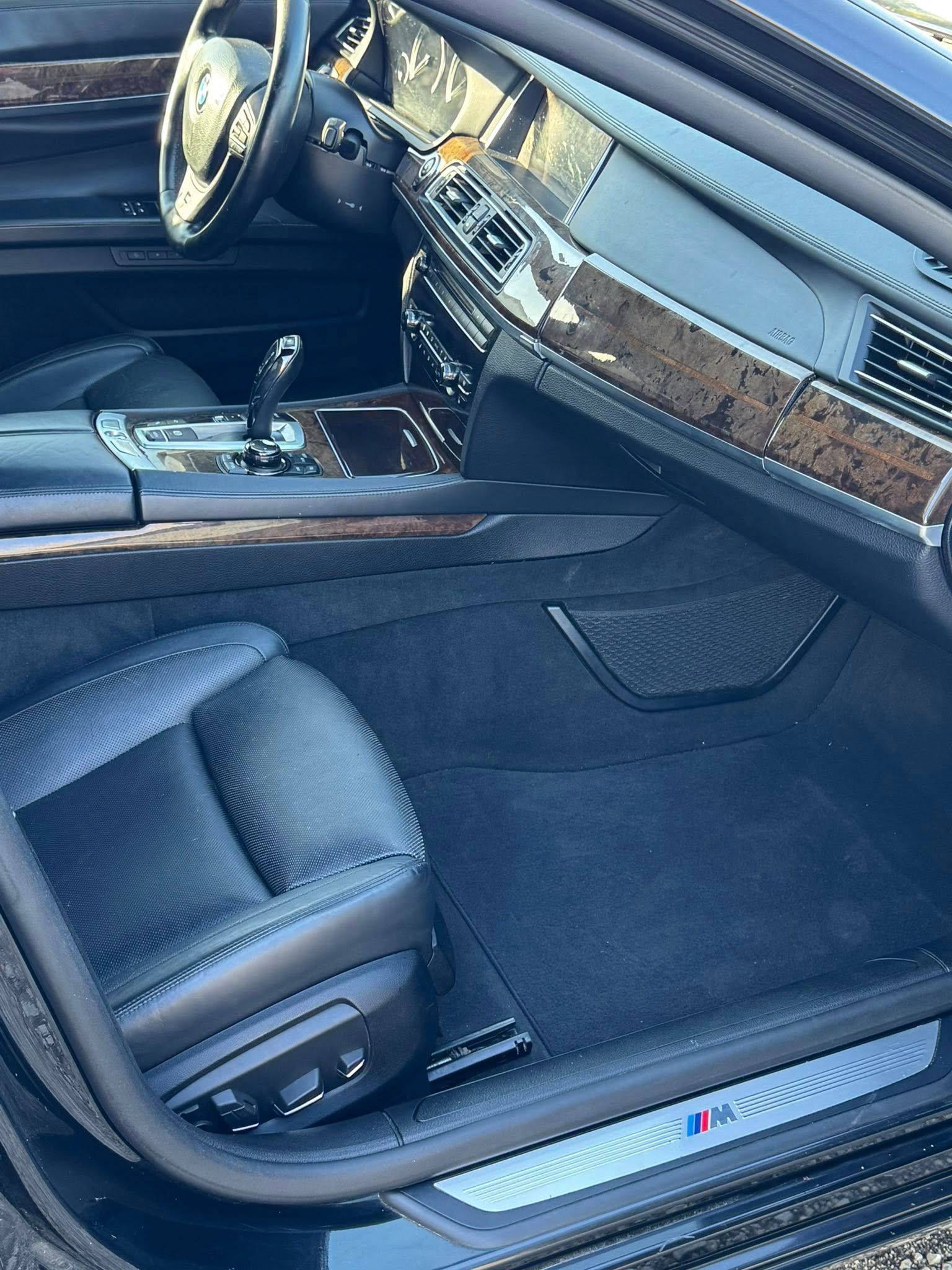 Used 2013 BMW 750Li RWD image 7