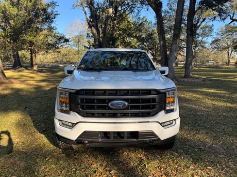 Used 2022 Ford F150 Lariat w/ Max Trailer Tow Package image 9