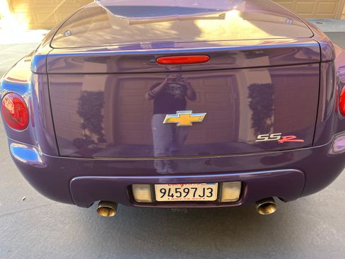 Used 2004 Chevrolet SSR w/ Preferred Equipment Group RWD image 10