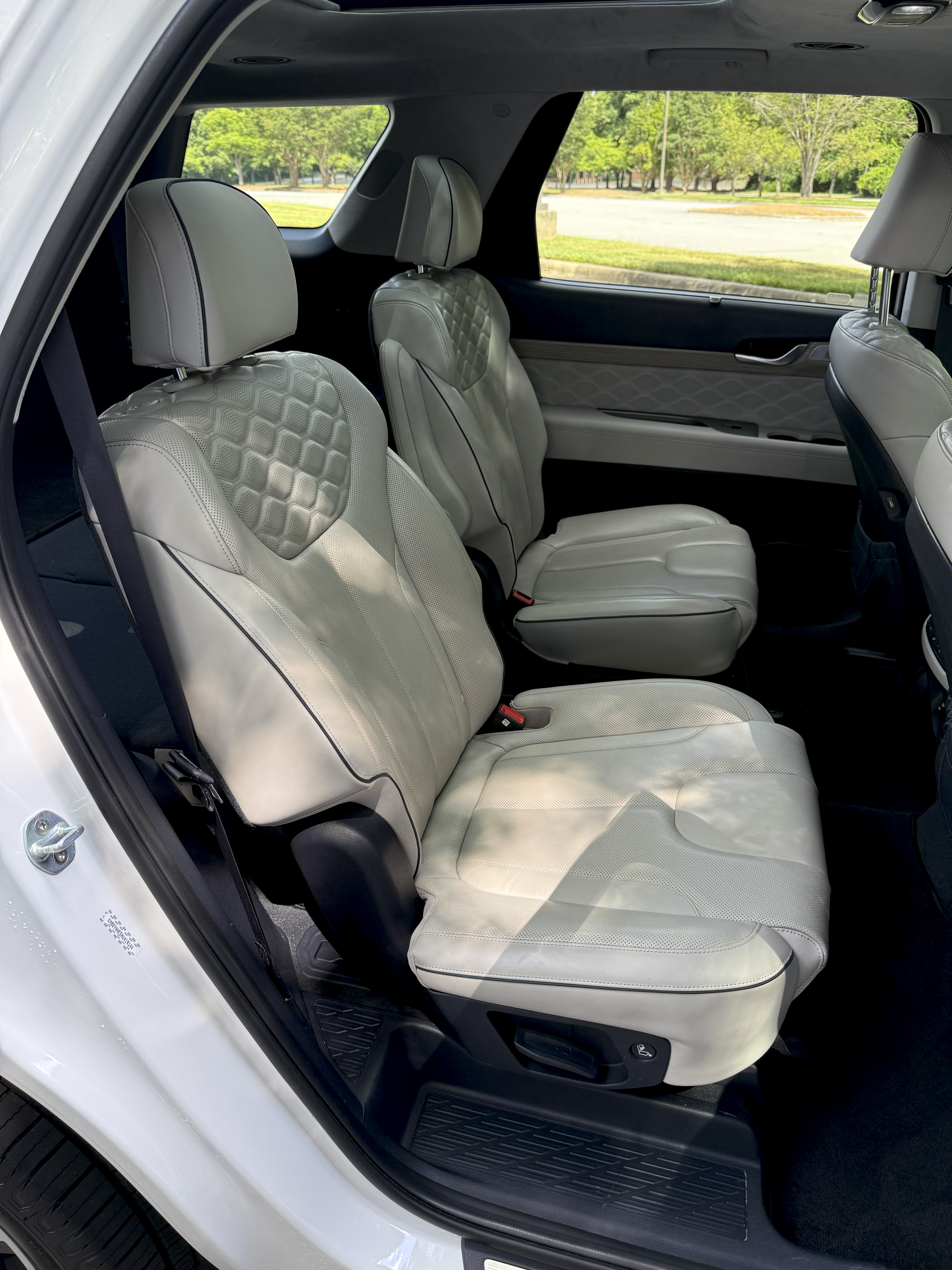 Used 2022 Hyundai Palisade Calligraphy FWD image 25
