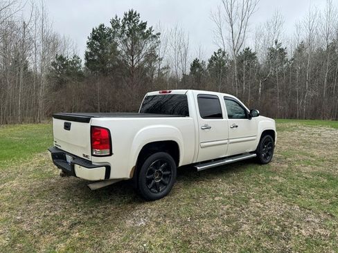 Used 2011 GMC Sierra 1500 Denali AWD/4WD image 4