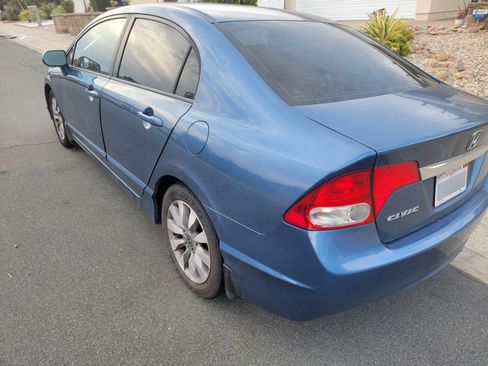 Used 2011 Honda Civic EX image 2