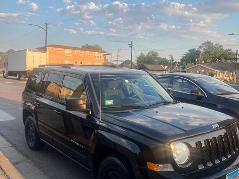 Used 2016 Jeep Patriot Sport w/ Power Value Group image 11