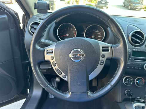 Used 2010 Nissan Rogue SL w/ Leather Pkg image 17