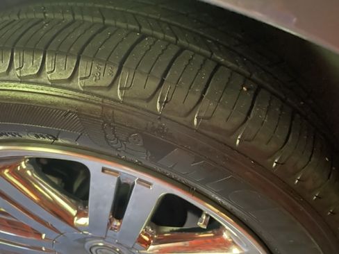 Used 2008 Chrysler Sebring Limited w/ Luxury Group image 26