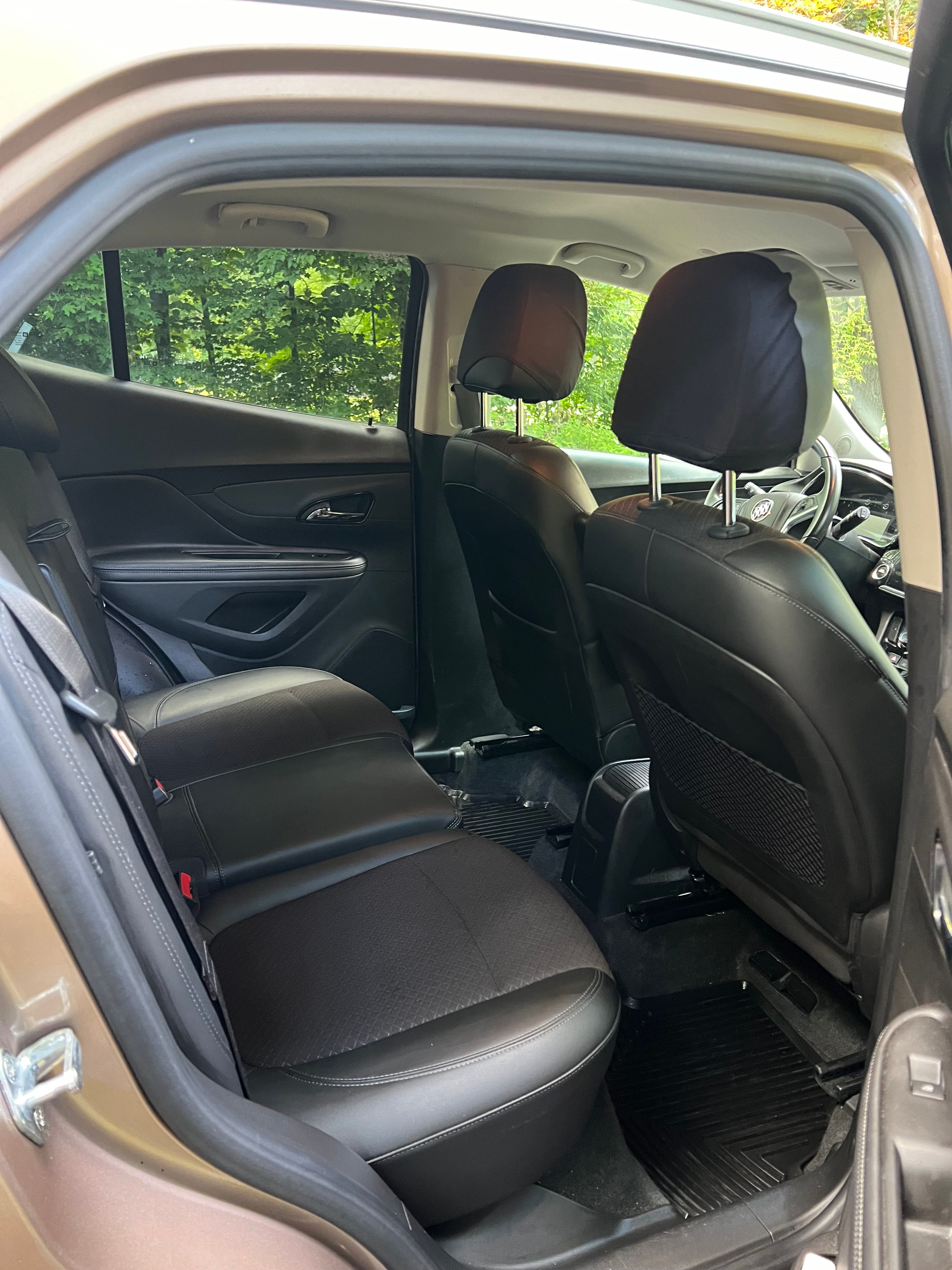 Used 2019 Buick Encore Preferred AWD/4WD image 11