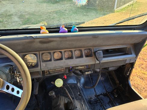 Used 1992 Jeep Wrangler 4WD image 8
