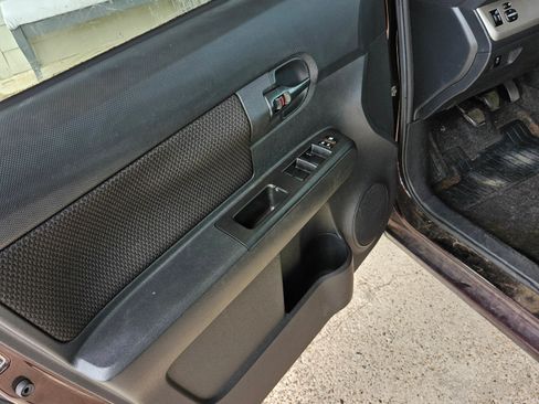 Used 2009 Scion xB image 9