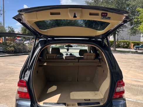 Used 2011 Mercedes-Benz ML 350 2WD image 9