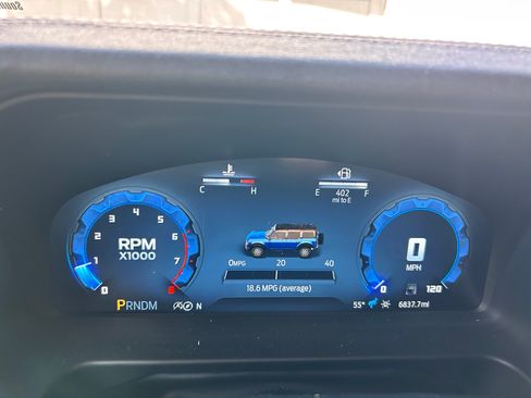 Used 2025 Ford Bronco Outer Banks image 9