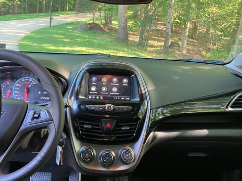 Used 2022 Chevrolet Spark LT FWD image 11