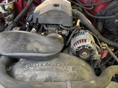 Used 2000 Chevrolet Silverado 1500 LS image 8