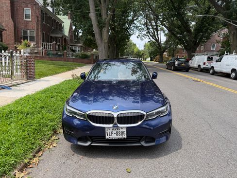 Used 2020 BMW 330i xDrive Sedan w/ Premium Package AWD/4WD image 1