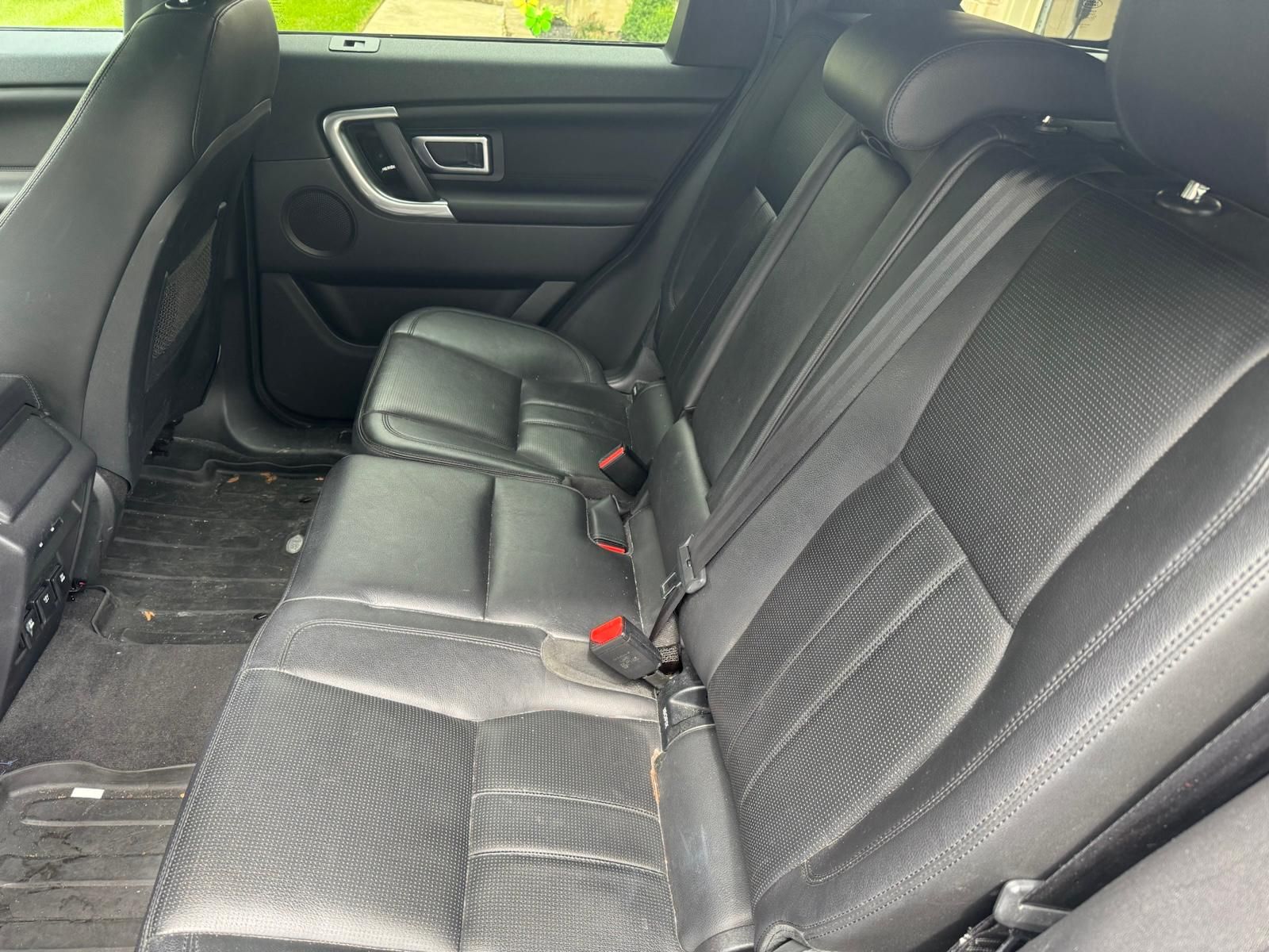 Used 2017 Land Rover Discovery Sport HSE AWD/4WD image 10