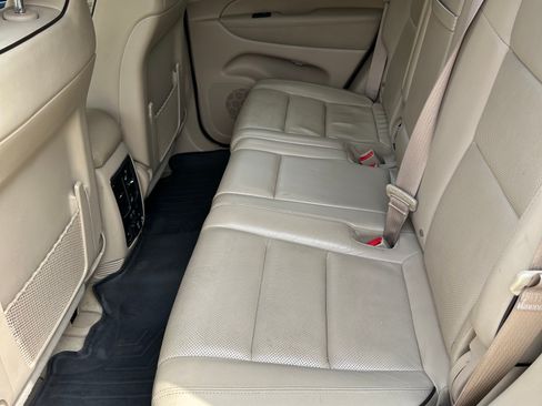 Used 2014 Jeep Grand Cherokee Overland w/ Advanced Technology Group image 14